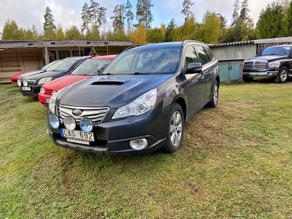 Subaru Outback 2010 diesel